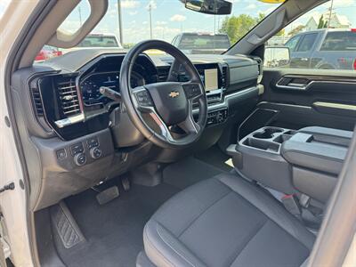 2023 Chevrolet Silverado 1500 LT  Crew Cab 4x4 - Photo 9 - Lone Tree, IA 52755