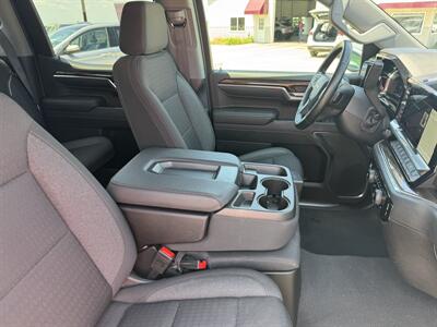 2023 Chevrolet Silverado 1500 LT  Crew Cab 4x4 - Photo 17 - Lone Tree, IA 52755