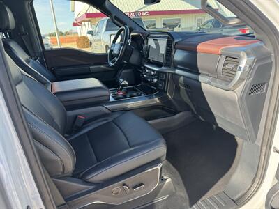 2023 Ford F-150 Lariat  Crew Cab 4x4 - Photo 18 - Lone Tree, IA 52755