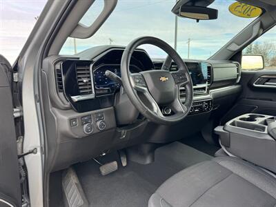 2025 Chevrolet Silverado 1500 LT Crew 4x4  6 " Rough Country Lift - Photo 8 - Lone Tree, IA 52755
