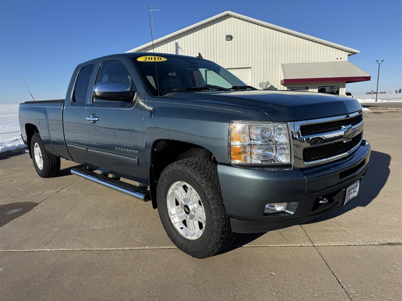 2010 Chevrolet Silverado 1500 LTZ  Ext Cab 4x4