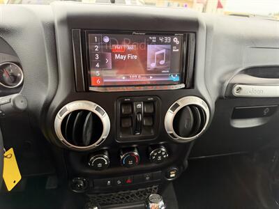 2018 Jeep Wrangler JK Unlimited Sahara 4x4 - Photo 12 - Lone Tree, IA 52755