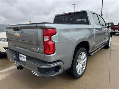2023 Chevrolet Silverado 1500 High Country  Crew Cab 4x4 - Photo 5 - Lone Tree, IA 52755