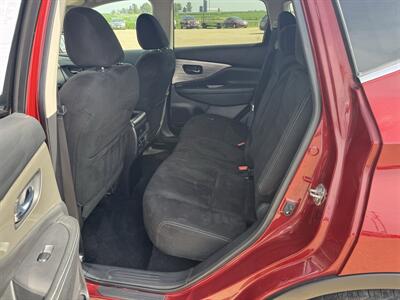 2018 Nissan Murano SV  AWD - Photo 12 - Lone Tree, IA 52755