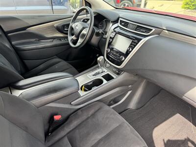 2018 Nissan Murano SV  AWD - Photo 16 - Lone Tree, IA 52755
