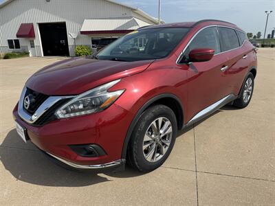 2018 Nissan Murano SV  AWD - Photo 2 - Lone Tree, IA 52755