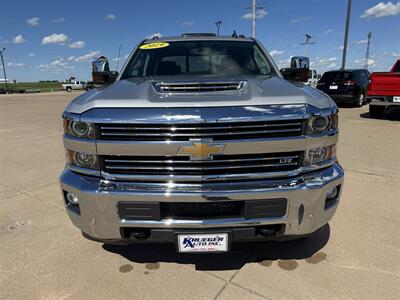 2019 Chevrolet Silverado 2500 LTZ Crew Cab 4x4 - Photo 6 - Lone Tree, IA 52755