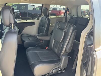 2015 Chrysler Town & Country Touring-L   - Photo 13 - Lone Tree, IA 52755