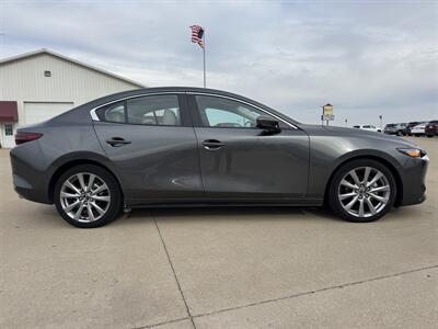 2019 Mazda Mazda3 Sedan Preferred  AWD - Photo 3 - Lone Tree, IA 52755