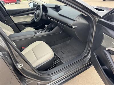 2019 Mazda Mazda3 Sedan Preferred  AWD - Photo 14 - Lone Tree, IA 52755