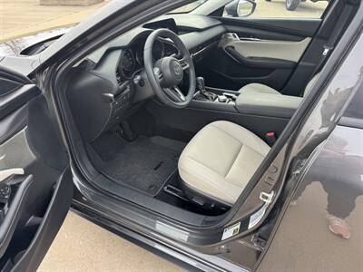 2019 Mazda Mazda3 Sedan Preferred  AWD - Photo 8 - Lone Tree, IA 52755