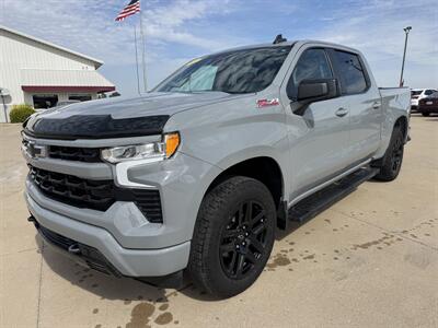2024 Chevrolet Silverado 1500 RST Crew Cab 4x4 - Photo 2 - Lone Tree, IA 52755