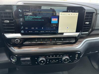 2024 Chevrolet Silverado 1500 RST Crew Cab 4x4 - Photo 11 - Lone Tree, IA 52755