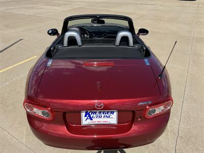 2015 Mazda MX-5 Miata Grand Touring Convertible - Photo 12 - Lone Tree, IA 52755