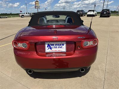 2015 Mazda MX-5 Miata Grand Touring Convertible - Photo 22 - Lone Tree, IA 52755
