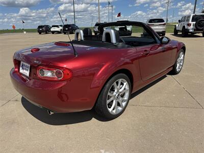 2015 Mazda MX-5 Miata Grand Touring Convertible - Photo 10 - Lone Tree, IA 52755