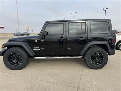 2012 Jeep Wrangler Unlimited Sport  4x4 - Photo 4 - Lone Tree, IA 52755