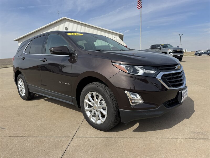 2020 Chevrolet Equinox LT   - Photo 1 - Lone Tree, IA 52755