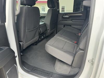 2024 Chevrolet Silverado 1500 LT Crew Cab 4x4 - Photo 13 - Lone Tree, IA 52755