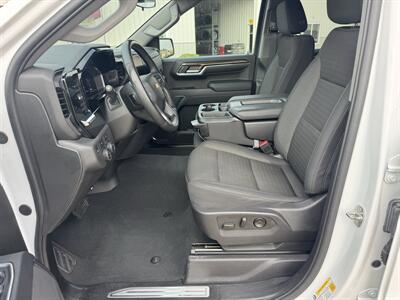2024 Chevrolet Silverado 1500 LT Crew Cab 4x4 - Photo 8 - Lone Tree, IA 52755