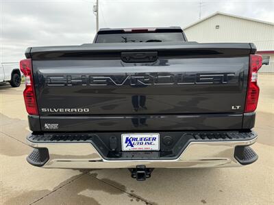 2022 Chevrolet Silverado 1500 LT  Crew Cab 4x4 - Photo 19 - Lone Tree, IA 52755