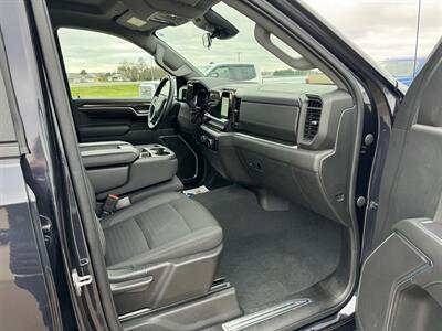 2022 Chevrolet Silverado 1500 LT  Crew Cab 4x4 - Photo 18 - Lone Tree, IA 52755