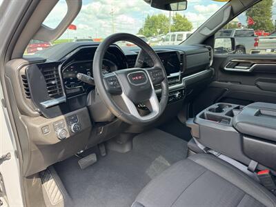 2024 GMC Sierra 1500 Elevation  Crew Cab 4x4 - Photo 8 - Lone Tree, IA 52755