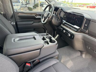 2024 GMC Sierra 1500 Elevation  Crew Cab 4x4 - Photo 17 - Lone Tree, IA 52755