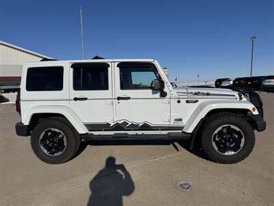 2014 Jeep Wrangler Unlimited Sahara Polar Edition 4x4 - Photo 4 - Lone Tree, IA 52755