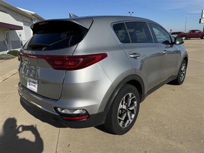 2020 Kia Sportage LX   - Photo 6 - Lone Tree, IA 52755