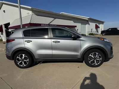 2020 Kia Sportage LX   - Photo 4 - Lone Tree, IA 52755