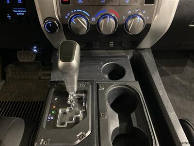 2019 Toyota Tundra SR5   - Photo 14 - Mesa, AZ 85201