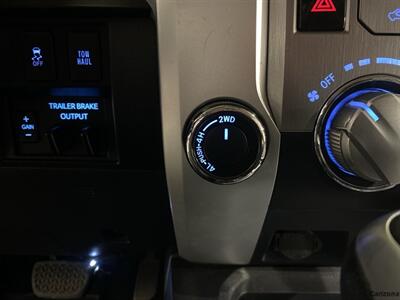 2019 Toyota Tundra SR5   - Photo 15 - Mesa, AZ 85201