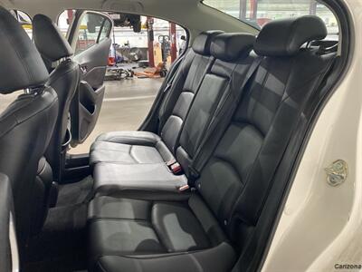 2018 Mazda Mazda3 Touring   - Photo 10 - Mesa, AZ 85201