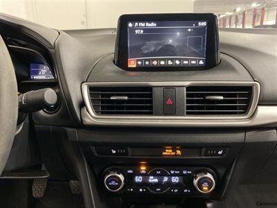 2018 Mazda Mazda3 Touring   - Photo 13 - Mesa, AZ 85201