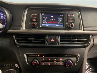 2016 Kia Optima LX   - Photo 13 - Mesa, AZ 85201