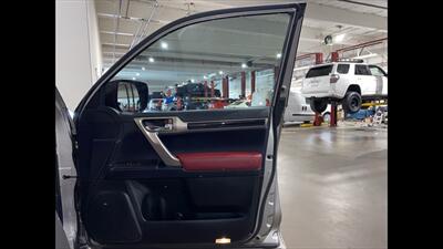 2021 Lexus GX 460 Luxury   - Photo 13 - Mesa, AZ 85201