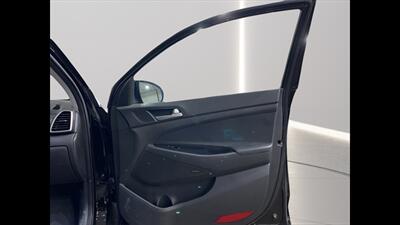 2019 Hyundai TUCSON Limited   - Photo 12 - Mesa, AZ 85201