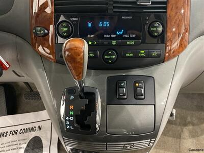 2010 Toyota Sienna Limited   - Photo 15 - Mesa, AZ 85201