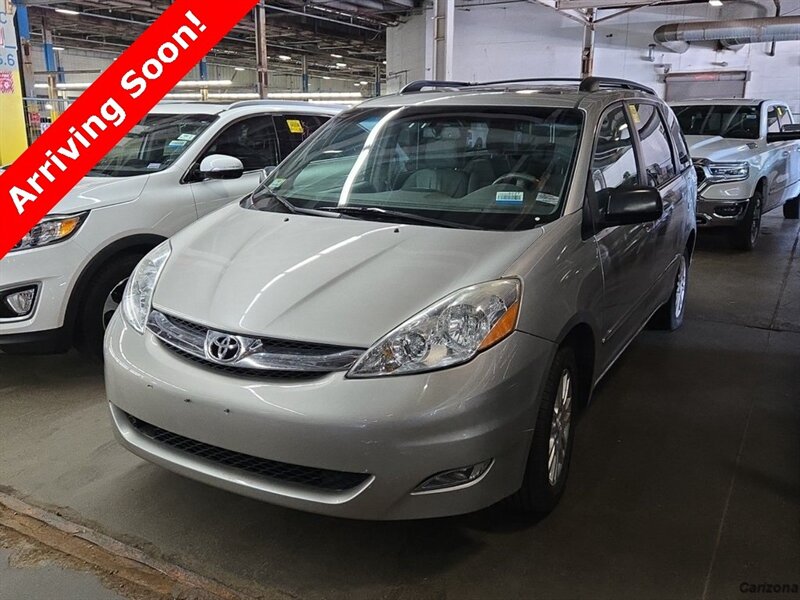 2010 Toyota Sienna Limited - Photo 1 - Mesa, AZ 85201
