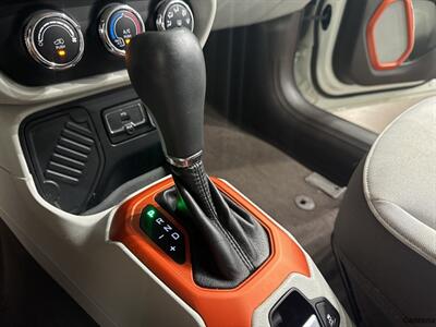 2015 Jeep Renegade Latitude   - Photo 12 - Mesa, AZ 85201