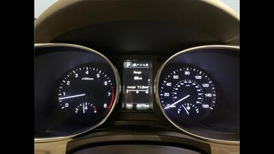 2017 Hyundai SANTA FE Limited Ultimate   - Photo 13 - Mesa, AZ 85201