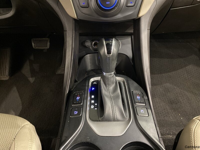 2017 Hyundai SANTA FE Limited Ultimate - Photo 15 - Mesa, AZ 85201