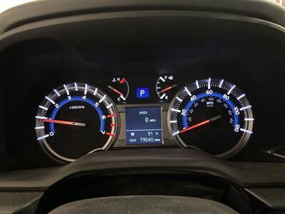 2018 Toyota 4Runner SR5   - Photo 12 - Mesa, AZ 85201