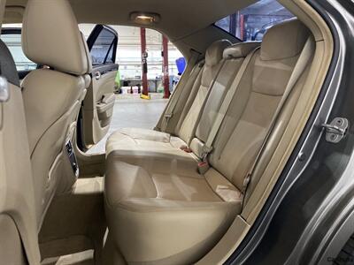 2012 Chrysler 300 Series Limited   - Photo 10 - Mesa, AZ 85201