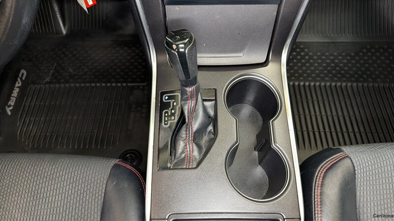 2016 Toyota Camry LE - Photo 23 - Mesa, AZ 85201