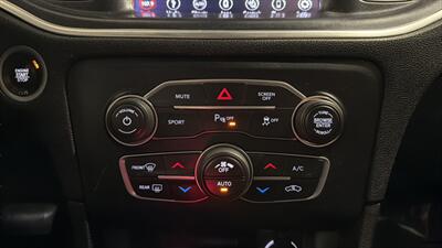 2018 Dodge Charger R/T   - Photo 27 - Mesa, AZ 85201