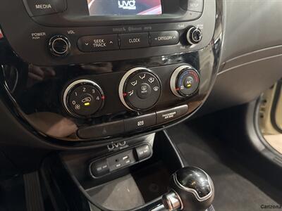 2016 Kia Soul Exclaim   - Photo 12 - Mesa, AZ 85201