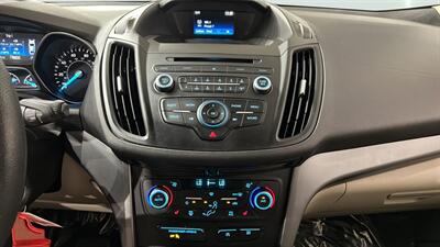 2018 Ford Escape SE   - Photo 15 - Mesa, AZ 85201