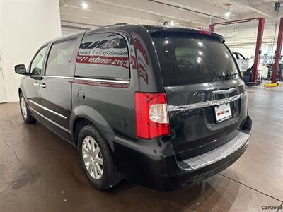 2014 Chrysler Town & Country Touring   - Photo 4 - Mesa, AZ 85201